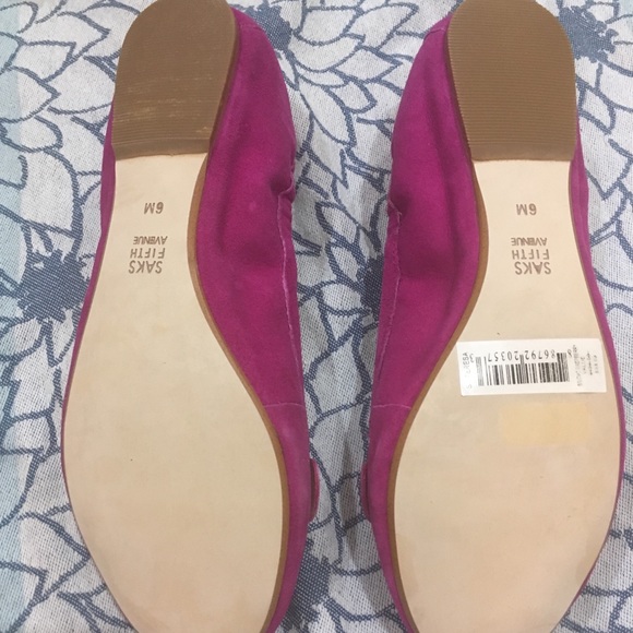 Saks Fifth Avenue magenta suede flats - NWT - Picture 5 of 6